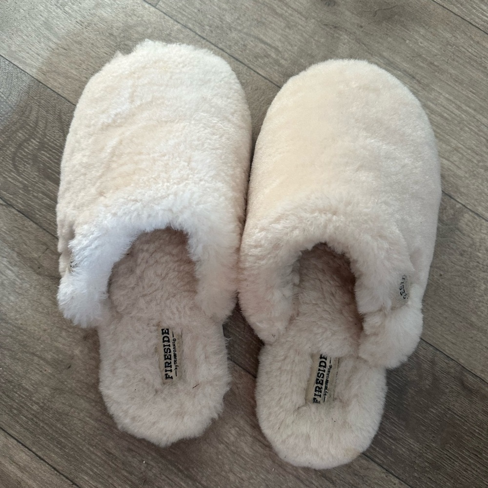 Fireside by Dearfoams Women's Shelly Beach All Over Shearling Slipper